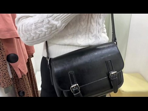 ❤️ ציבור מאַסטערביישאַן פון יונג הור פעראַלבעררי מיט אַ דילדאָ אין די פּאַסן צימער ❤️❌ סעקס ווידעא ביי אונדז ﹏